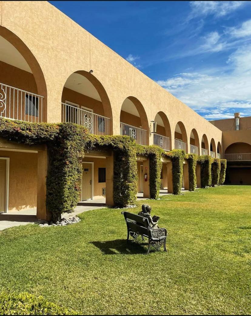 Hotel Santa Fe Camargo Exterior foto